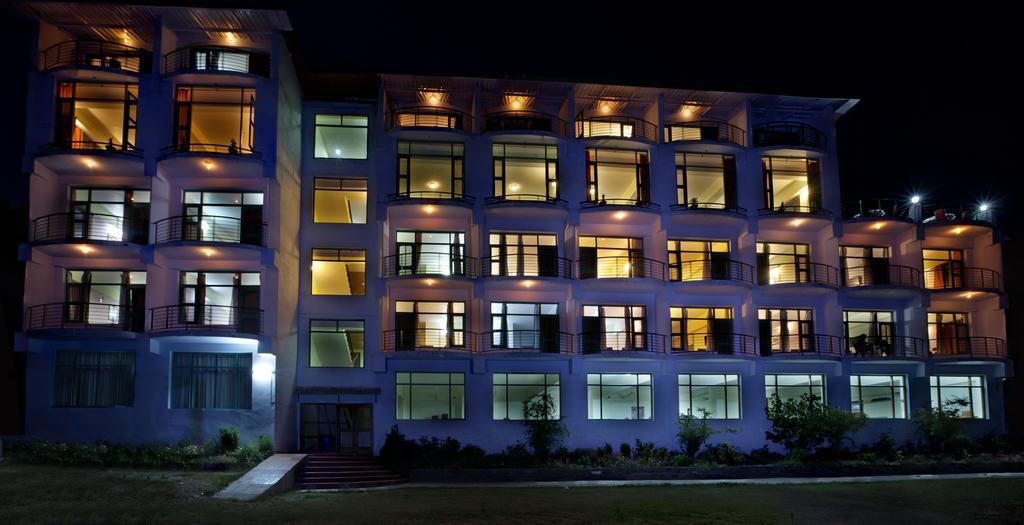 United 21 Resort Chail Exteriér fotografie
