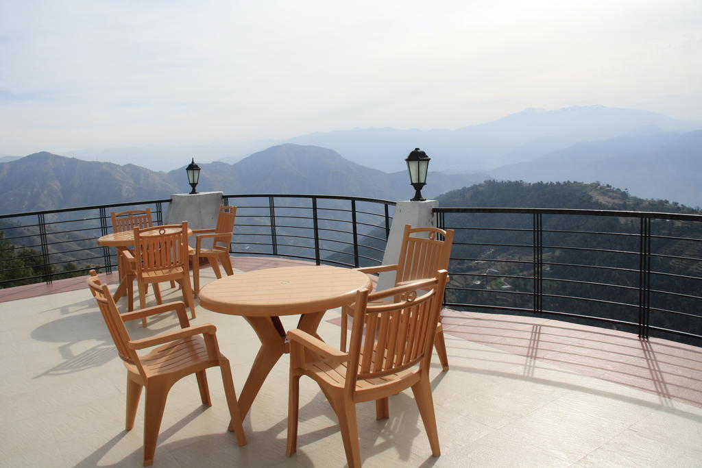 United 21 Resort Chail Exteriér fotografie