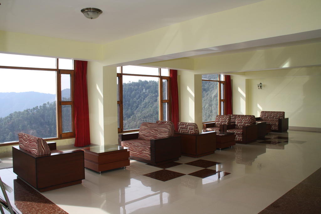 United 21 Resort Chail Exteriér fotografie