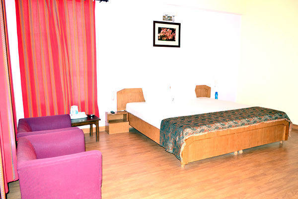 United 21 Resort Chail Exteriér fotografie